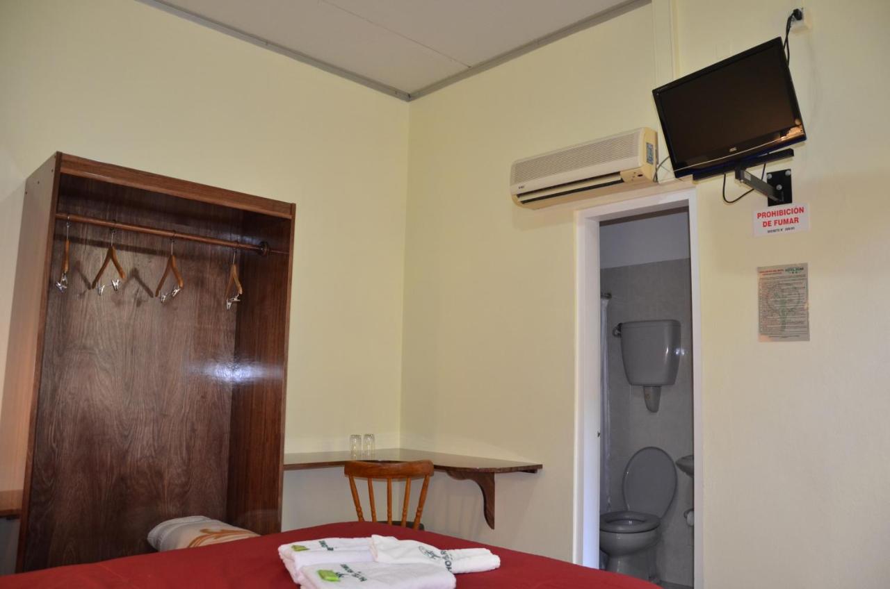 Hotel Romi Колония дел Сакременто Екстериор снимка