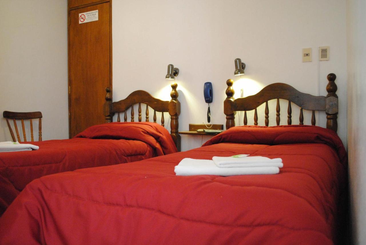 Hotel Romi Колония дел Сакременто Екстериор снимка